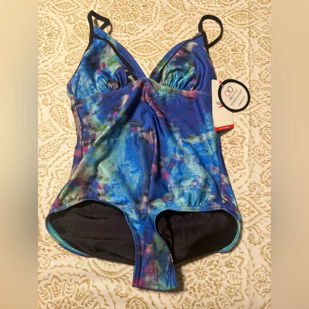 Brand new Speedo women’s large suit